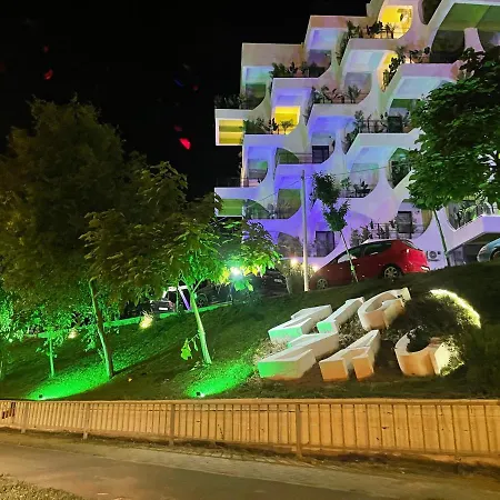 Ayan-ayaz Luxury Apartment Navodari